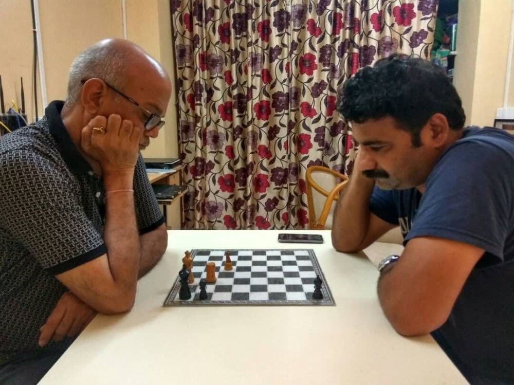 आजचं चॅलेंज : दोन चालीत मात करून दाखवा !!!