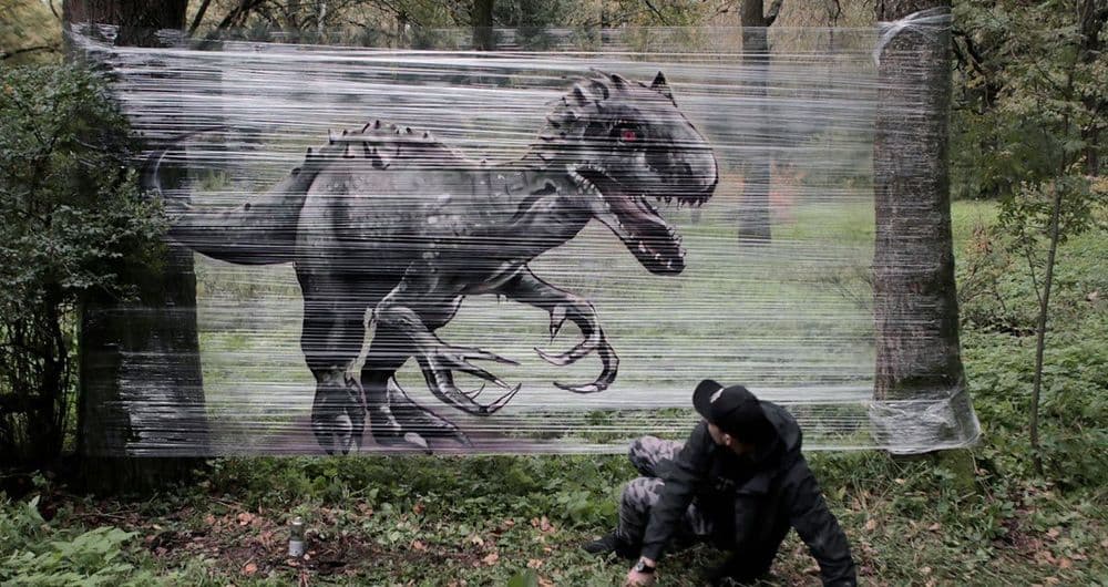 प्लास्टिकवर साकारले आहेत डायनॉसोर, माकड, अस्वल....या कलाकाराची भन्नाट आयडिया बघितली का ?