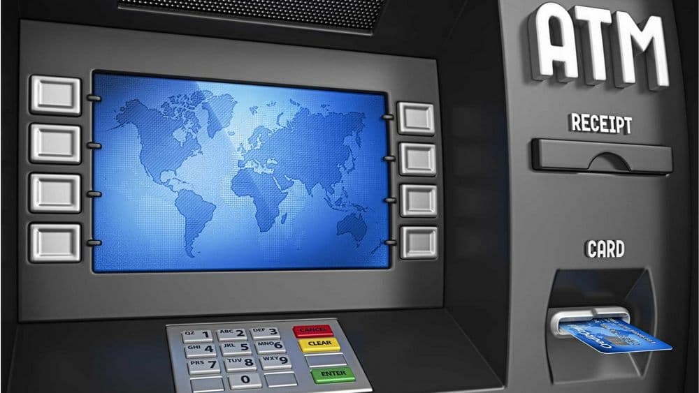 जाणून घ्या नक्की कसं चालतं ATM !!