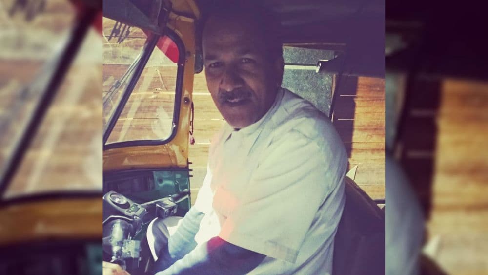 दिल्ली म्हणजे बलात्काराची राजधानी ? या रिक्षाचालकाने केलेली कामगिरी हा कलंक नक्कीच पुसेल !!