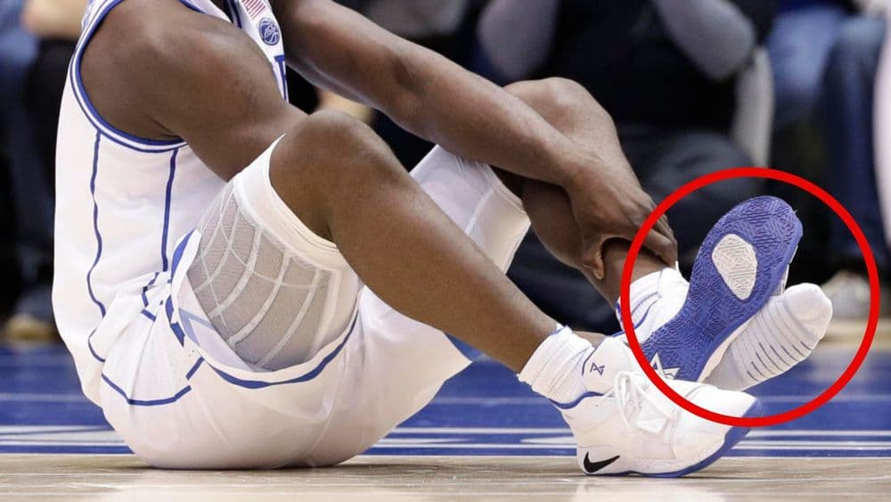 एका बुटाने घालवले ३०० कोटी डॉलर्स.