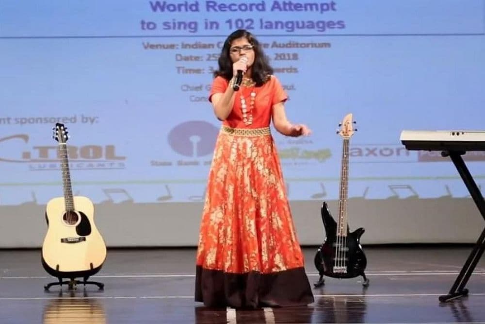 १६ वर्षांच्या मुलीने गायनात गिनिज वर्ल्ड रेकॉर्ड केलंय.. नक्की कोणता विक्रम आहे हा?