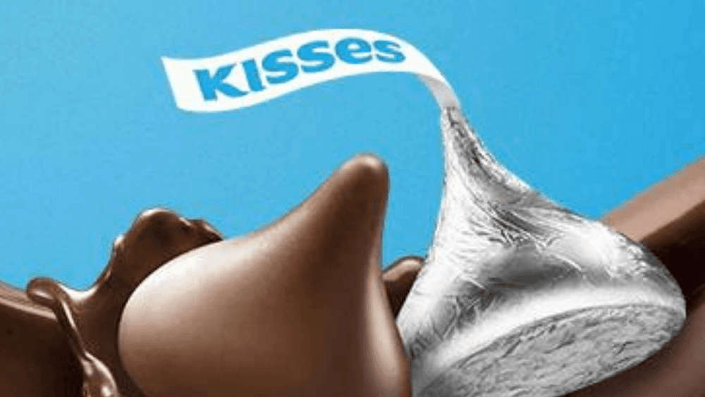 एक नाही,दोन नाही तब्बल सात कोटी 'किसेस'ची कहाणी !