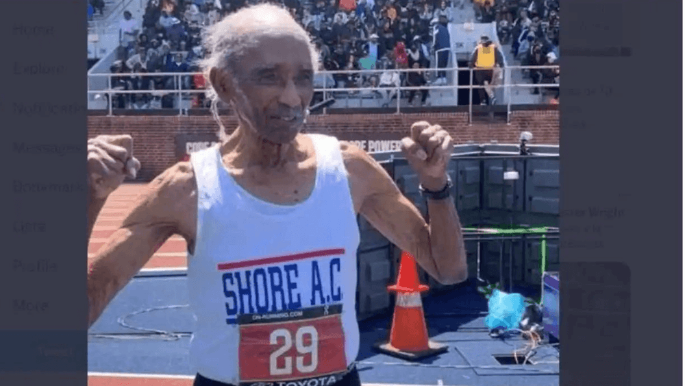 १००व्या वाढदिवशी धावणारे आजोबा!! अंदाज बांधा, १०० मीटर अंतर पार करायला त्यांना किती वेळ लागला असेल?