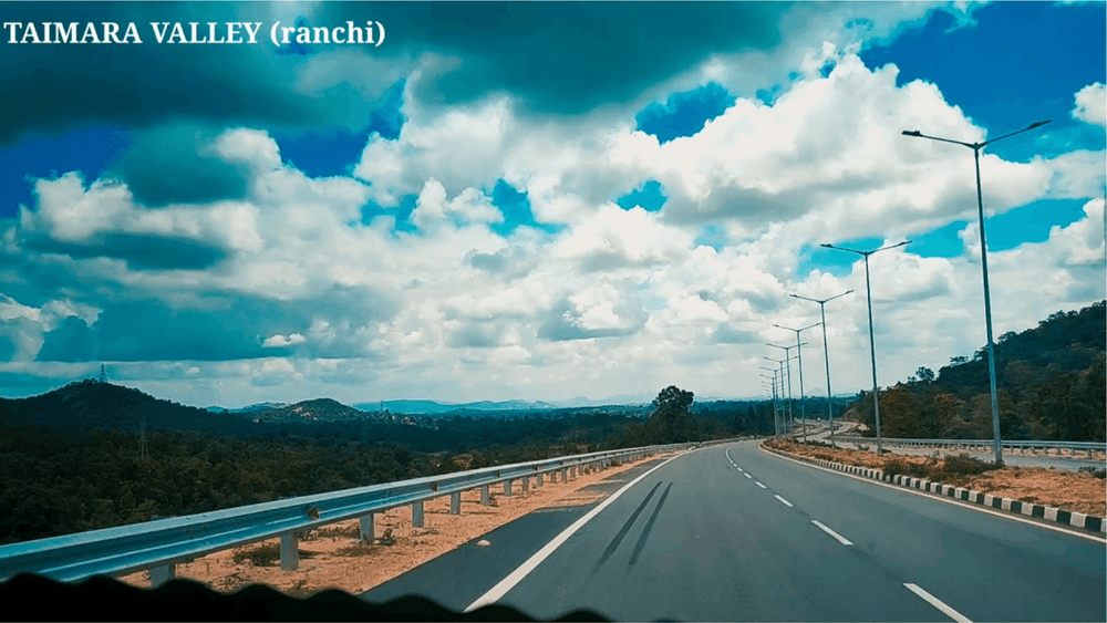 झारखंडच्या या घाटात वेळ अचानक दीड वर्षे पुढे जाते? काय प्रकरण आहे हे?