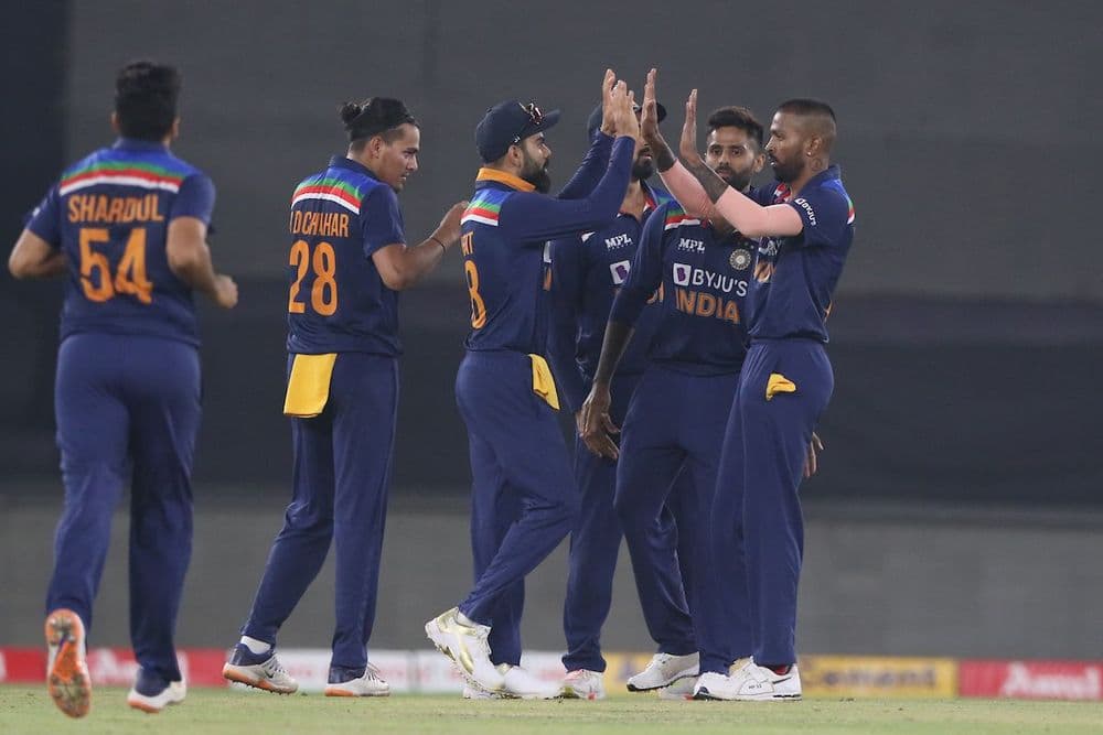 गतवर्षी खेळलेल्या या ३ गोलंदाजांची आगामी टी -२० वर्ल्ड कप स्पर्धेतून होऊ शकते सुट्टी...