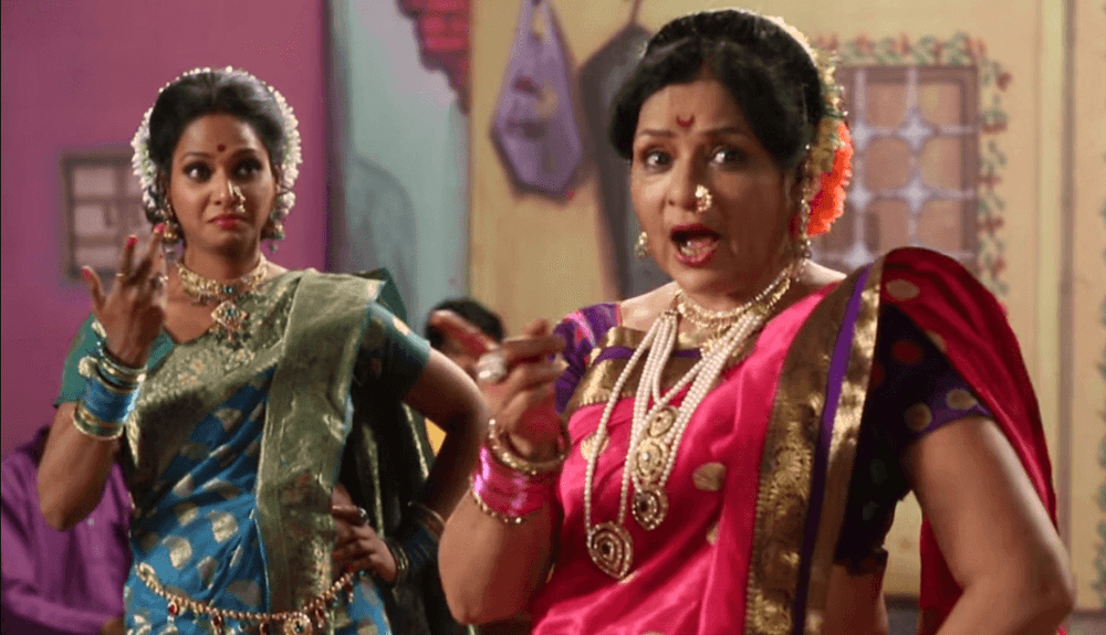 महिलादिनी खास कन्सेटची लावणी - त्याला हो पॉईंट माझा कळंना..