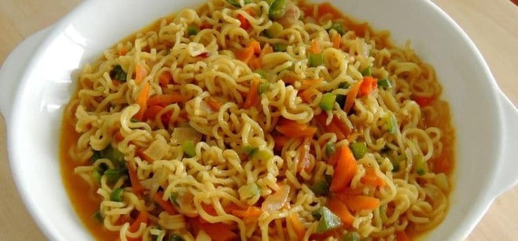 १.	दोन मिनिटाच्या मॅगीसाठी आपण १० मिनिट थांबतो.