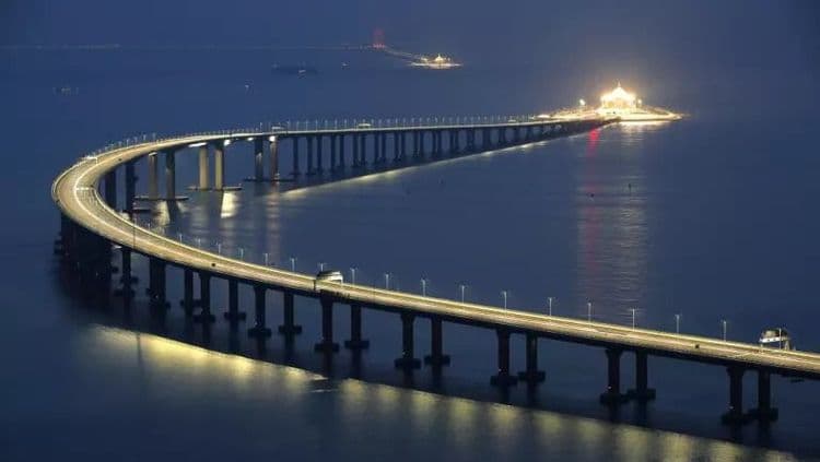 चीनमध्ये जगातला सर्वात लांबलचक असा नवा सी-लिंक आलाय भौ!! वाचा या सी-लिंकवर काय काय असणार आहे ते.. 