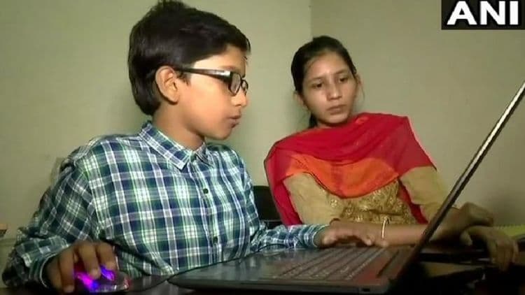 वय अवघं ११ वर्ष आणि इंजिनिअरिंगच्या मुलांना शिकवतो ? कोण आहे हा पठ्ठ्या !!