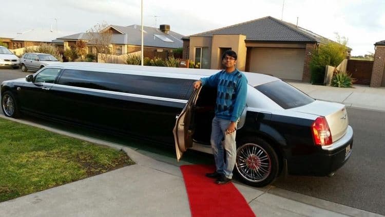 प्रसंगी पडेल ती कामे करून परदेशात स्वतःची यशस्वी कंपनी चालवणाऱ्या अलीगढच्या तरुणाची यशोगाथा!!