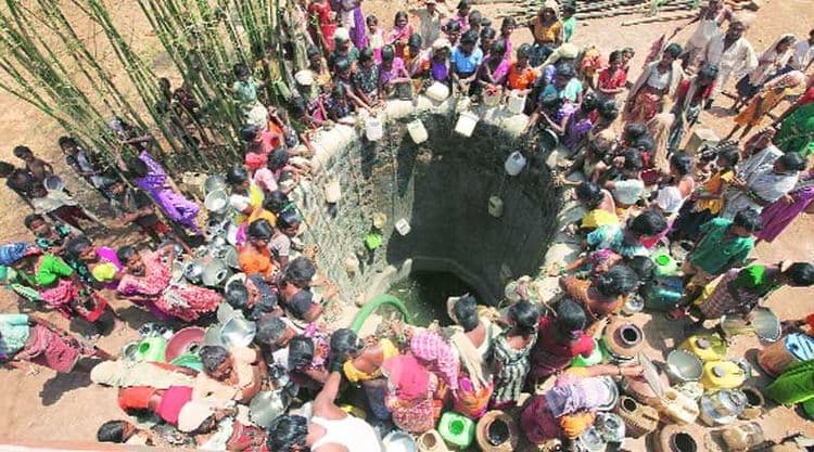मराठवाड्यावरचं पाणी संकट: उपग्रहांवरचे फोटों सांगताहेत पाणीसाठे किती आटले याची कहाणी..