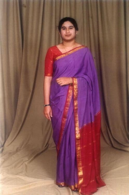 या सुंदर्‍या कोण आहेत ते ओळखा..