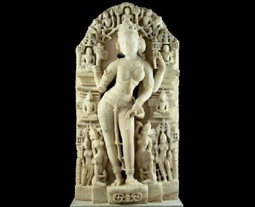 ८)	वाग्देवी मूर्ती