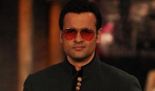 १. रोहित रॉय-रिषभ मल्होत्रा