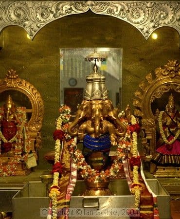 ५. श्री सेनपागा विनयागर मंदिर - सिंगापूर !