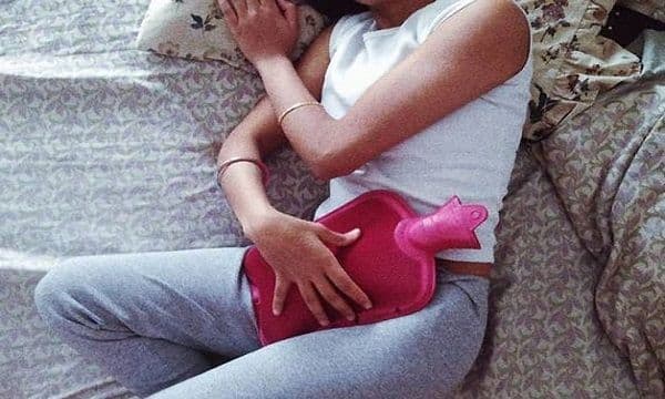 मासिक पाळीबद्दलच्या ११ अंधश्रद्धा ज्या आजही पाळल्या जातात !!