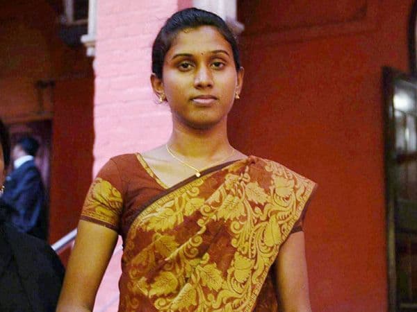 देशाच्या पहिल्या तृतीयपंथी पोलीस उपनिरीक्षकाची कहाणी !!!