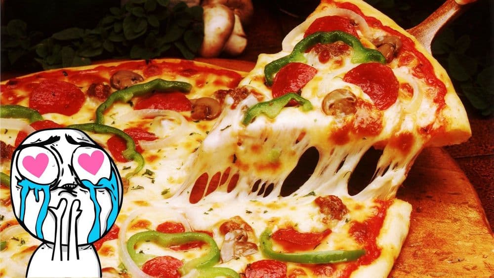 इथे मिळणार आहे फ्री पिझ्झा....तारीख आणि वेळ बघून घ्या राव !!!