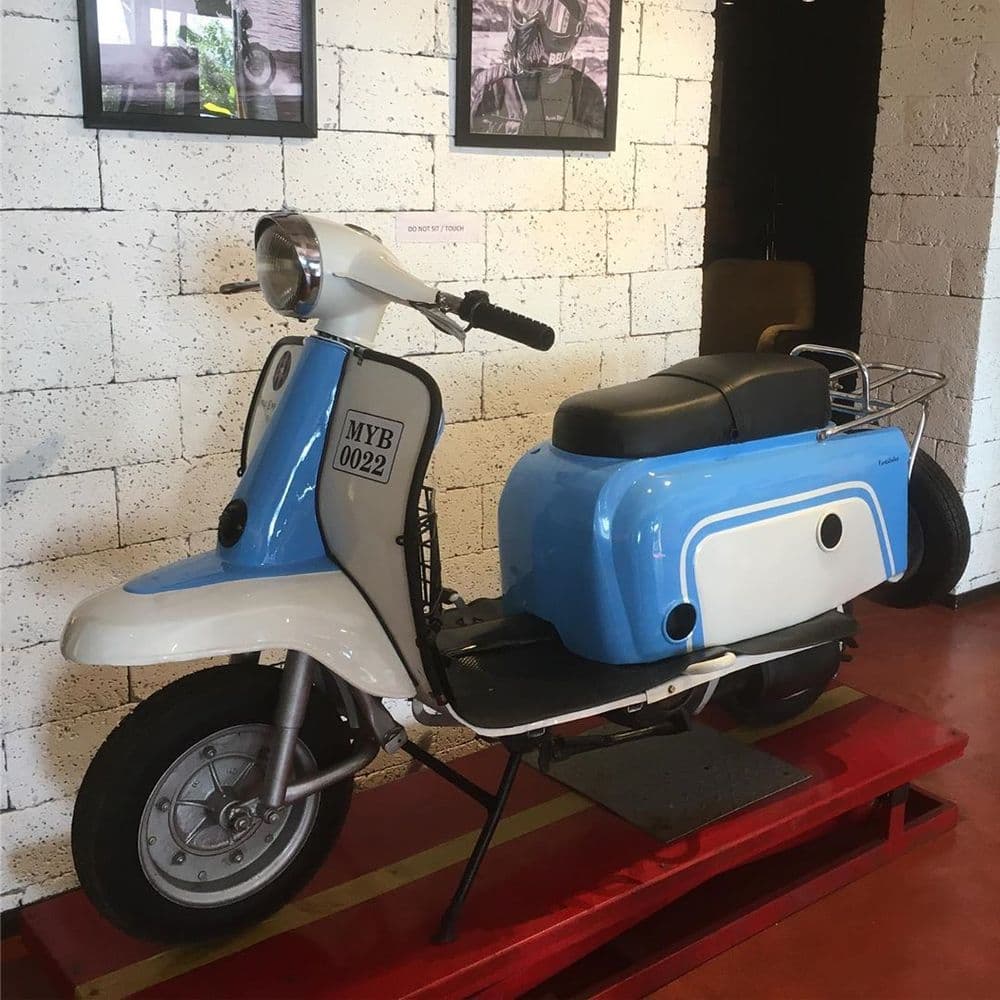 रॉयल एन्फील्डच्या या स्कूटर बद्दल ऐकलंय का तुम्ही? नसेल तर हे नक्की वाचा...