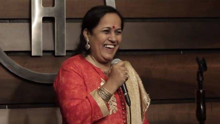 घरकाम करणाऱ्या बाई ते स्टँडअप कॉमेडियन....मराठमोळ्या दीपिका म्हात्रे यांचा प्रेरणादायी प्रवास !!