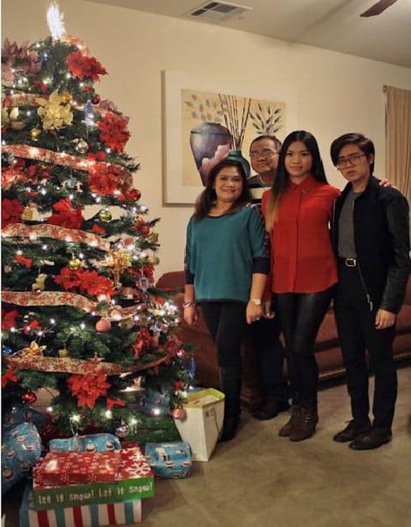 ११. किती लोक दिसतायत?