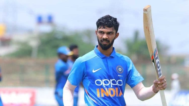 पहिल्याच सामन्यात शून्यावर बाद ते IPL गाजवणारा खेळाडू... असा झाला ऋतुराज गायकवाडचा प्रवास!!