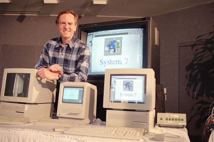 ४. जॉन स्कली (ॲपल)