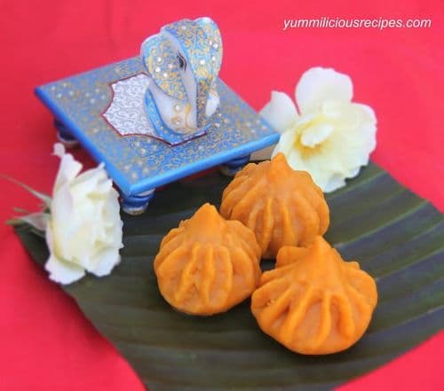 ७. बटाटयांचे मोदक