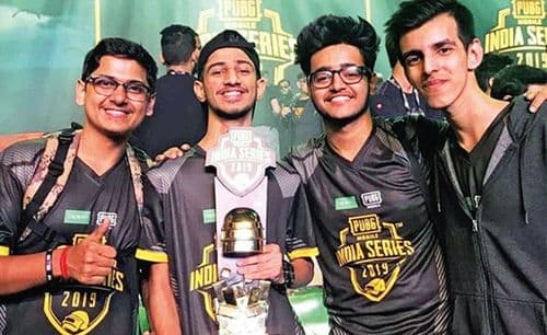जिंकलेली सगळी रक्कम सैन्याला दान करणार....'पब्जी'च्या या टीमचं कौतुक तर झालंच पाहिजे !!
