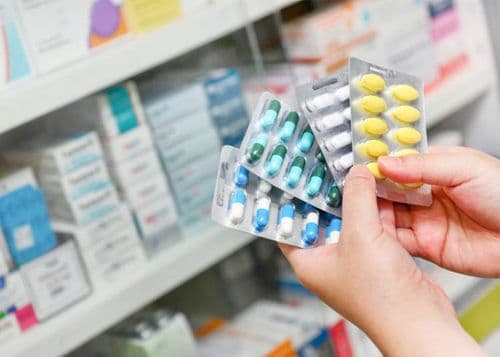 प्रिस्क्रिप्शनशिवाय औषधे कशी काय मिळतात? ओटीसी उत्पादने काय असतात ?