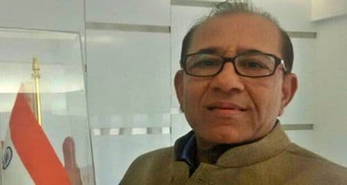 ८) विनोद शांतीलाल अदानी