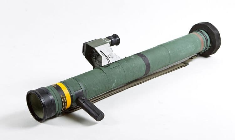 ५. इंस्टाल्झा C90