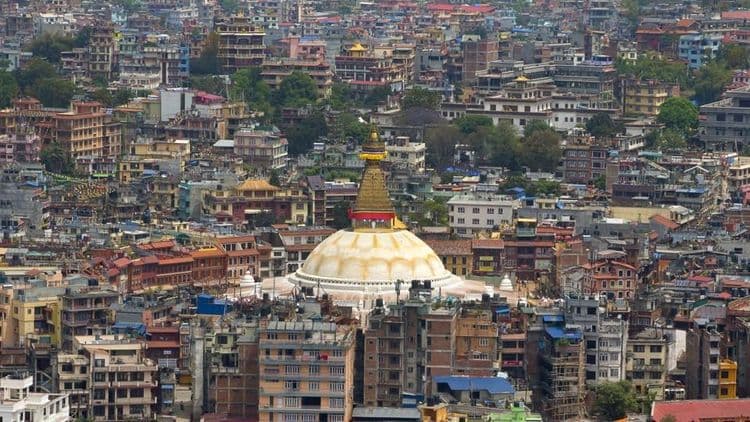 कसा पळून गेला तो देशाबाहेर ?