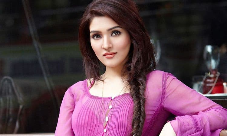 ९. टीना आहूजा