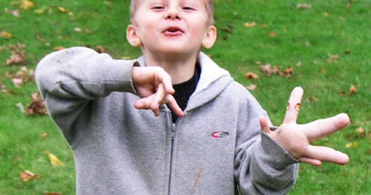 5. Proteus Syndrome (शरीराची अनियंत्रित वाढ होण्याचा आजार)