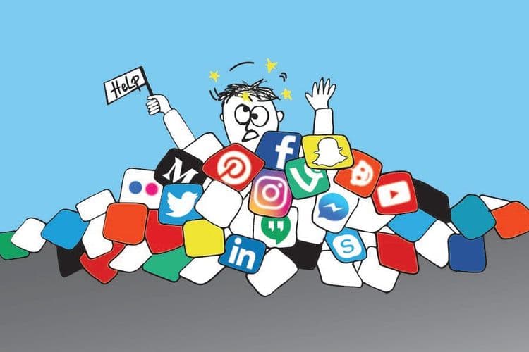 ६. सोशल मिडियाला खऱ्या आयुष्याची जागा घेऊ देऊ नका