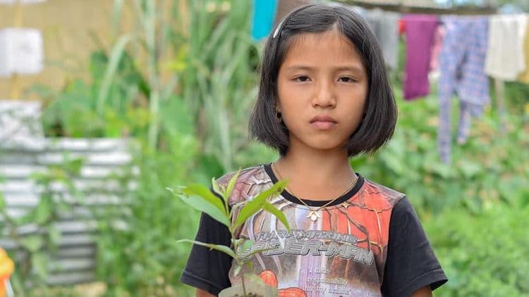 ती आहे तरी कोण ?