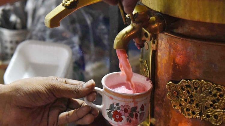 ९. गुलाबी चहा