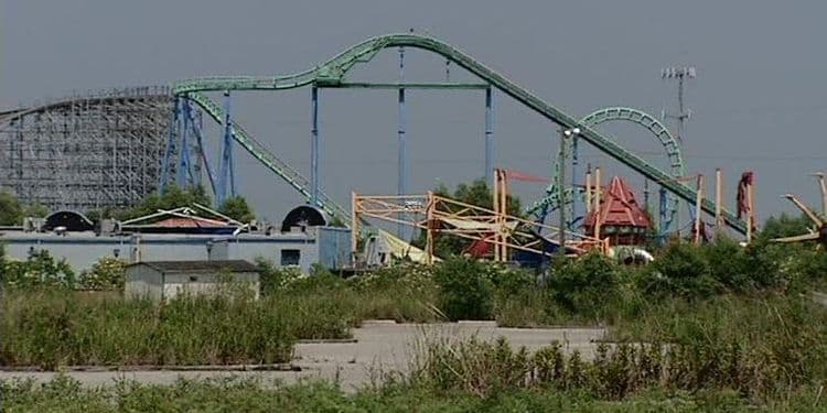 ८) सिक्स फ्लॅग्ज न्यू ऑर्लिन्स