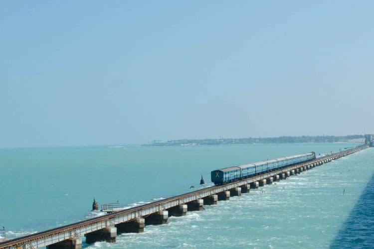 १. पंबन - रामेश्वरम रेल्वे मार्ग