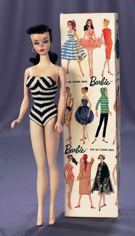 १. १९५९ अशी दिसत होती पहिली बार्बी !