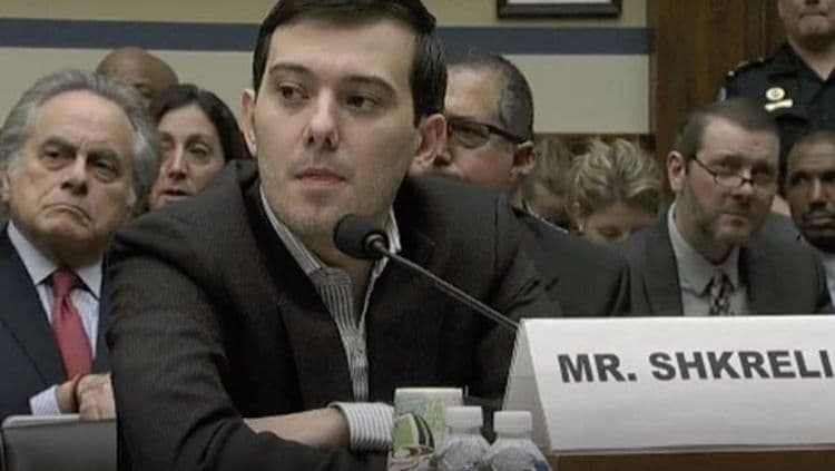 मार्टीनला दंड आणि शिक्षा