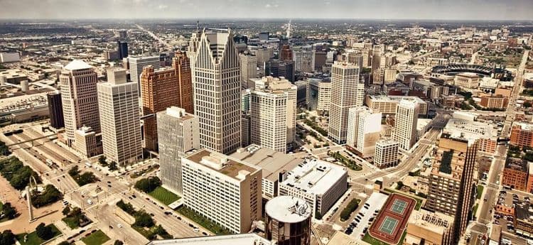 १०) डेट्रॉइट सिंड्रोम