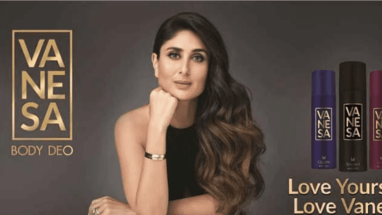 ७) करीना कपूर