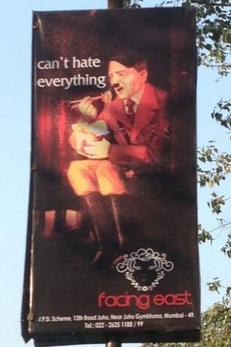 ३. हिटलर चक्क या दुकानातलं नुडल्स खातो !!