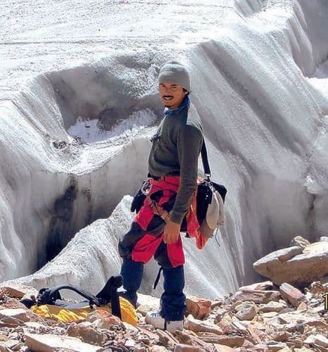 ४. शंकर श्रीधर