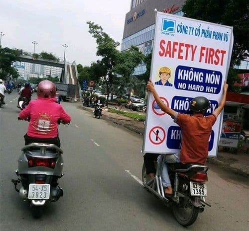 १. लोकां सांगे ब्रम्हज्ञान