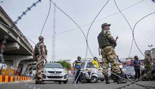 आर्टिकल ३७० आणि ३५ A रद्द करण्याचा निर्णय आताच घेण्यात आला ?