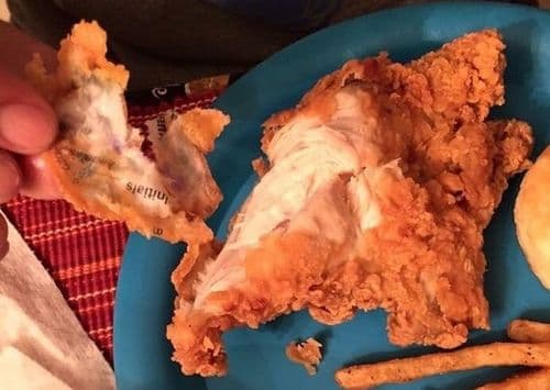 ६. चिकनच्या आता वर्तमानपत्र कुठून आलं ?